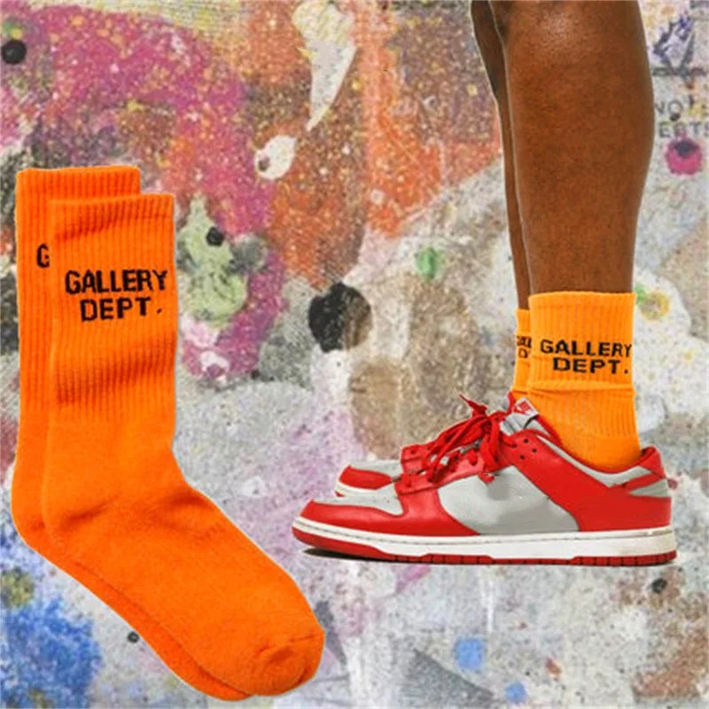 Men Women Graffiti Letter Street Art Socks Autumn Winter Cotton Towel Bottom Crew Length Breathable Casual Athletic Wear