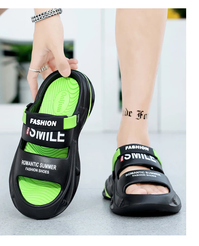 Fashion Men Outdoor Sandals Slippers Beach Comfortable Thick Sole Clogs Men Casual Shoes Garden Shoes Men Women Beach Sandals