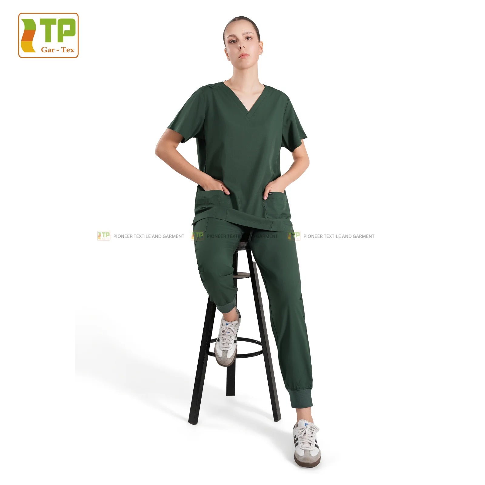 Ready for delivery Women's Nurse Scrubs Wholesale Poly Spandex Jogger Design Hospital Uniforms make from Vietnam